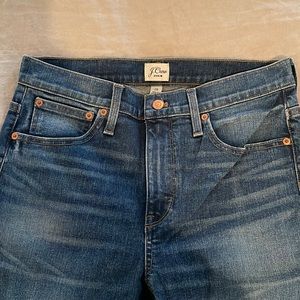 Never worn J.Crew ankle jeans in size 29